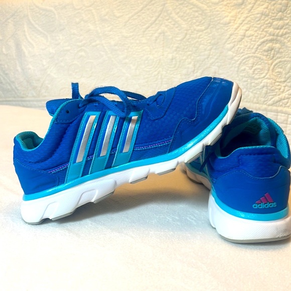 ADIDAS RUNNING SHOES - Picture 7 of 7